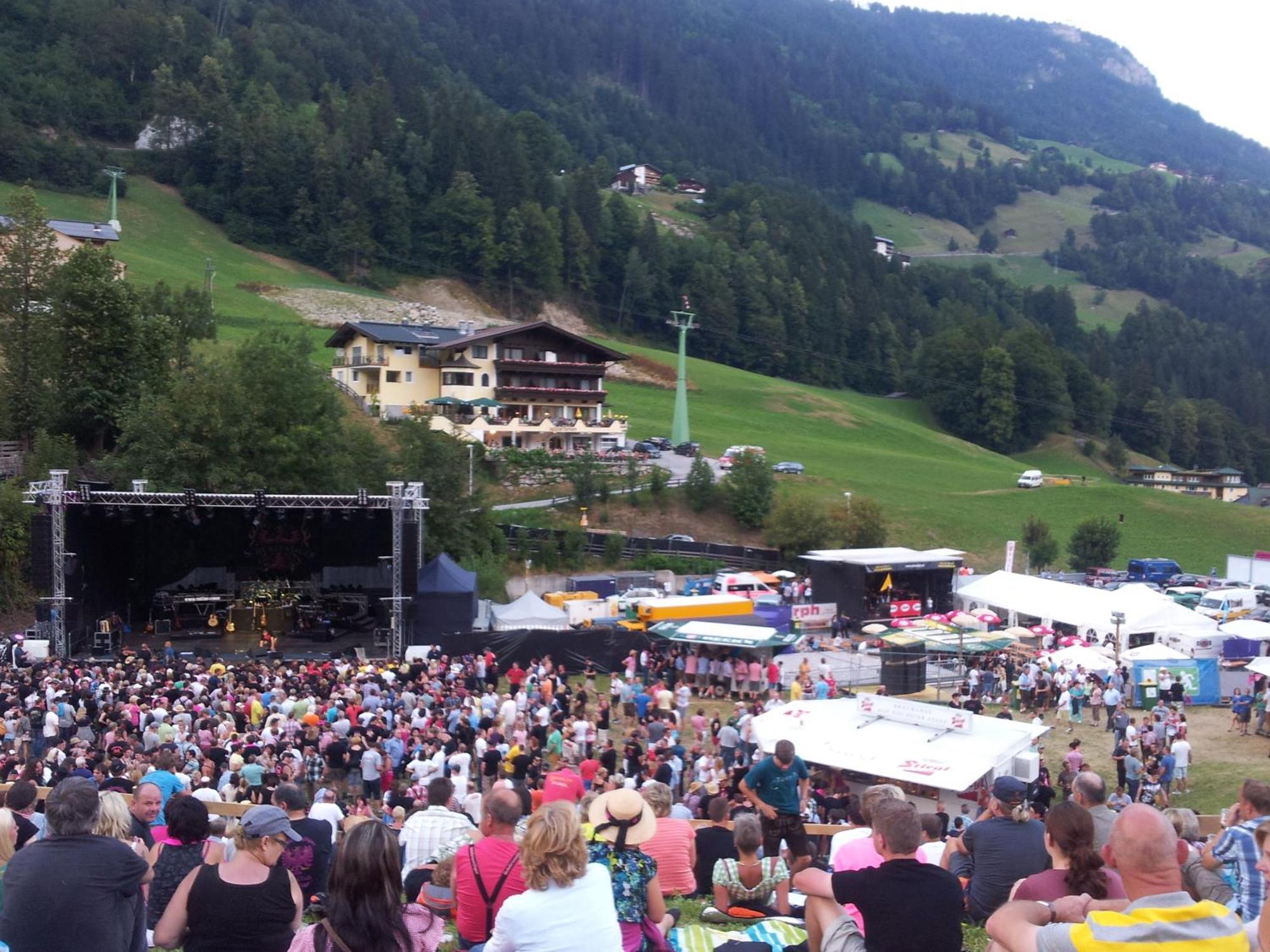 Appartementhaus Zillertal By Piaunddirk Finkenberg Luaran gambar