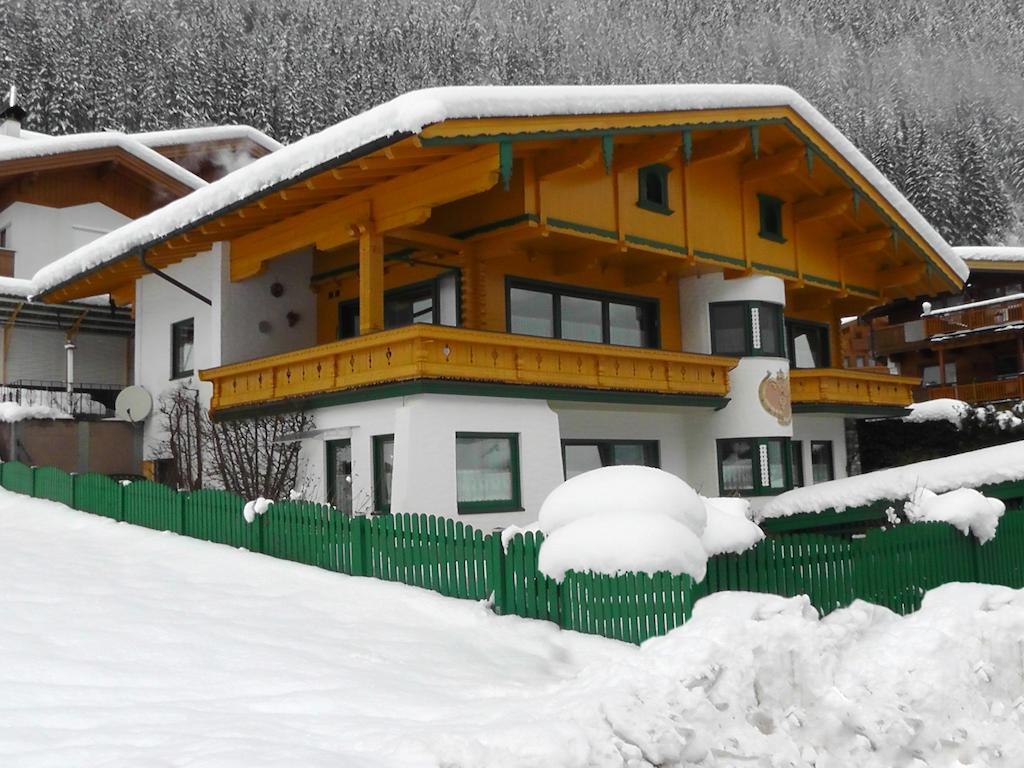 Appartementhaus Zillertal By Piaunddirk Finkenberg Luaran gambar
